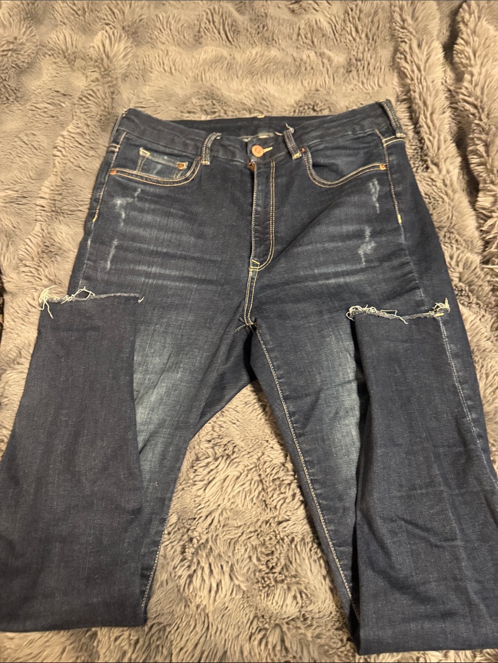 Women’s Dark Blue Distressed Jeans - Classic Fit